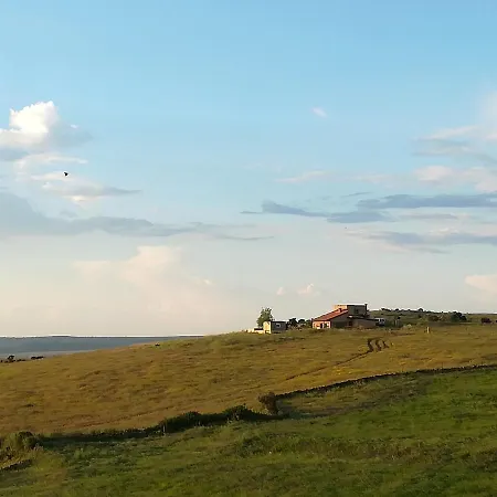 Explora, Country house