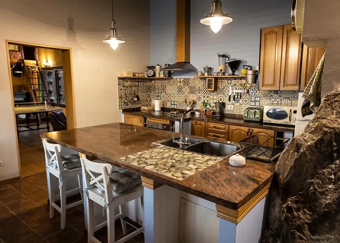 Explora, Hétvégi ház